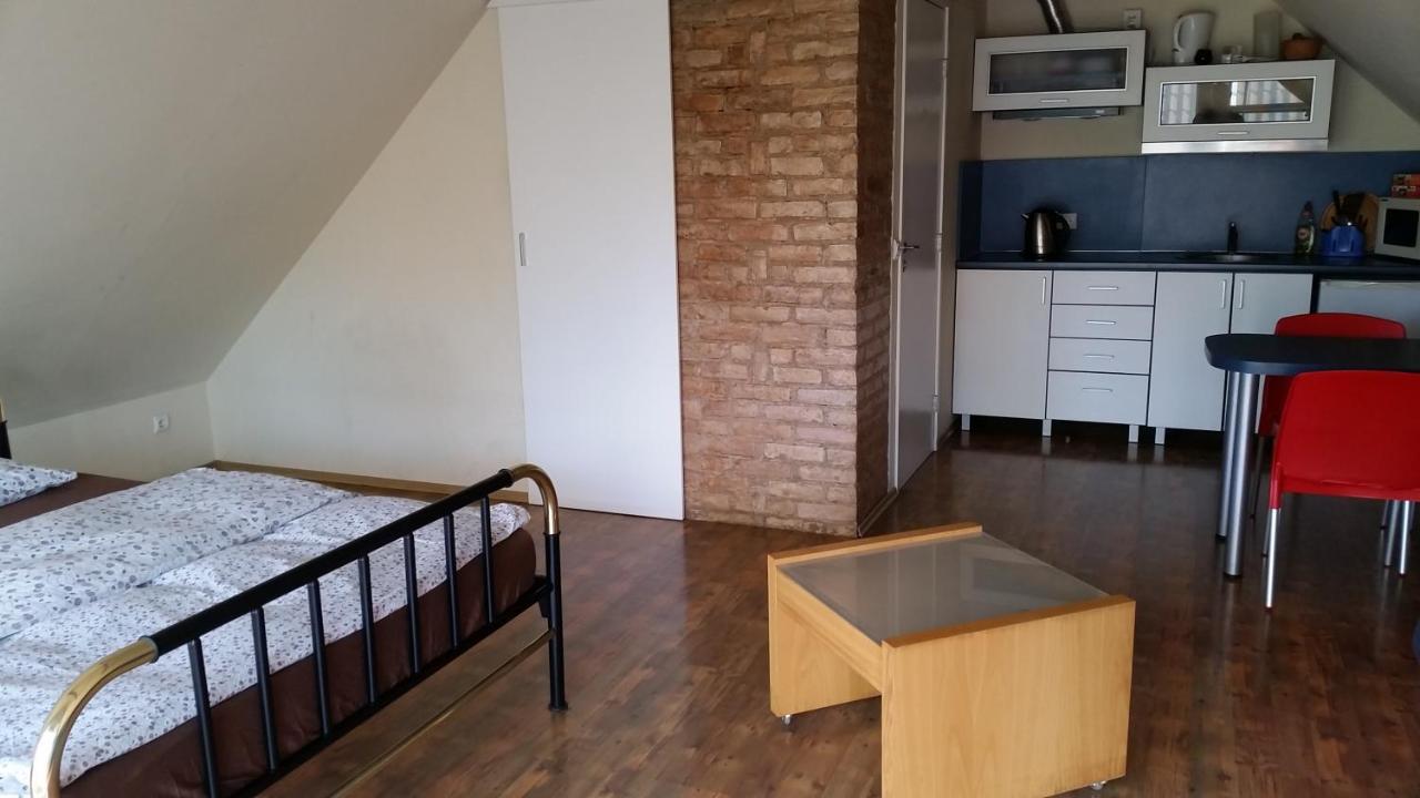 The Jolly Man 2 Apartment Вилнюс Екстериор снимка